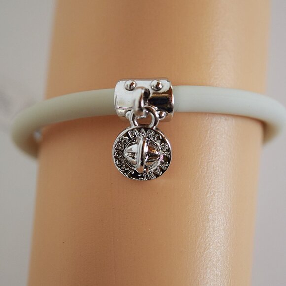 Marc Jacobs Charm Rubber Bracelet in Oyster Grey - Picture 7 of 11